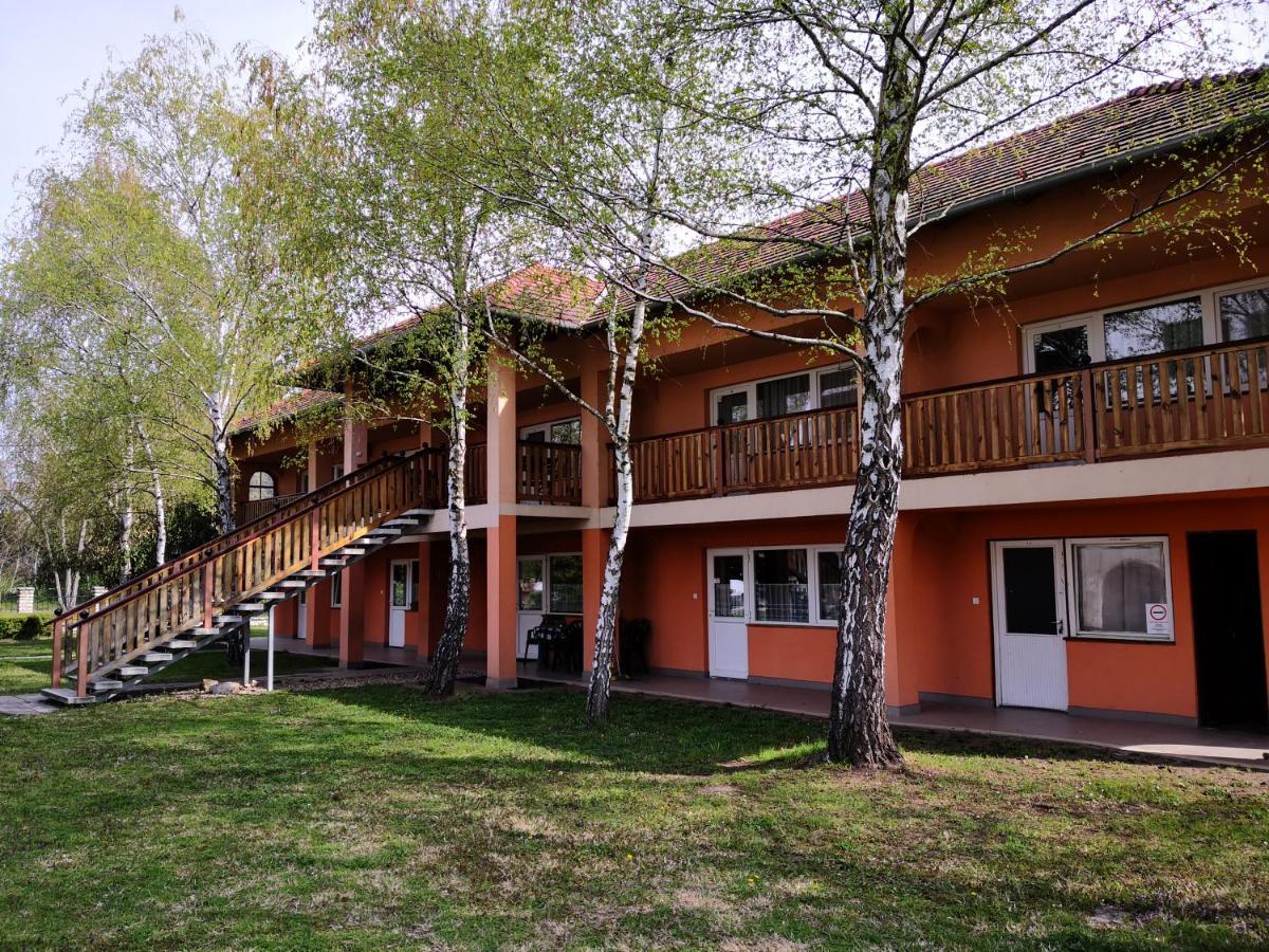 Laguna Panzio Gárdony Exterior foto